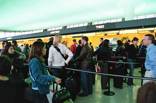 Long Lines at Dulles, by cafemama (Creative Commons)