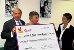 Giant Donates $100,000 to Capitol Area Food Bank