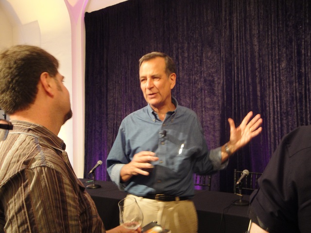 Jim Koch of Boston Beer Co. elaborates during his salon.